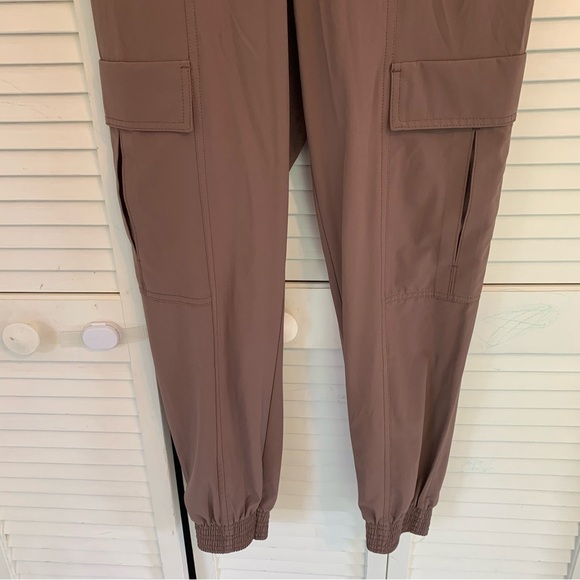 Athleta Chelsea Utility Jogger Pants Women 6 Mineral Brown Featherweight Stretch - Picture 4 of 16